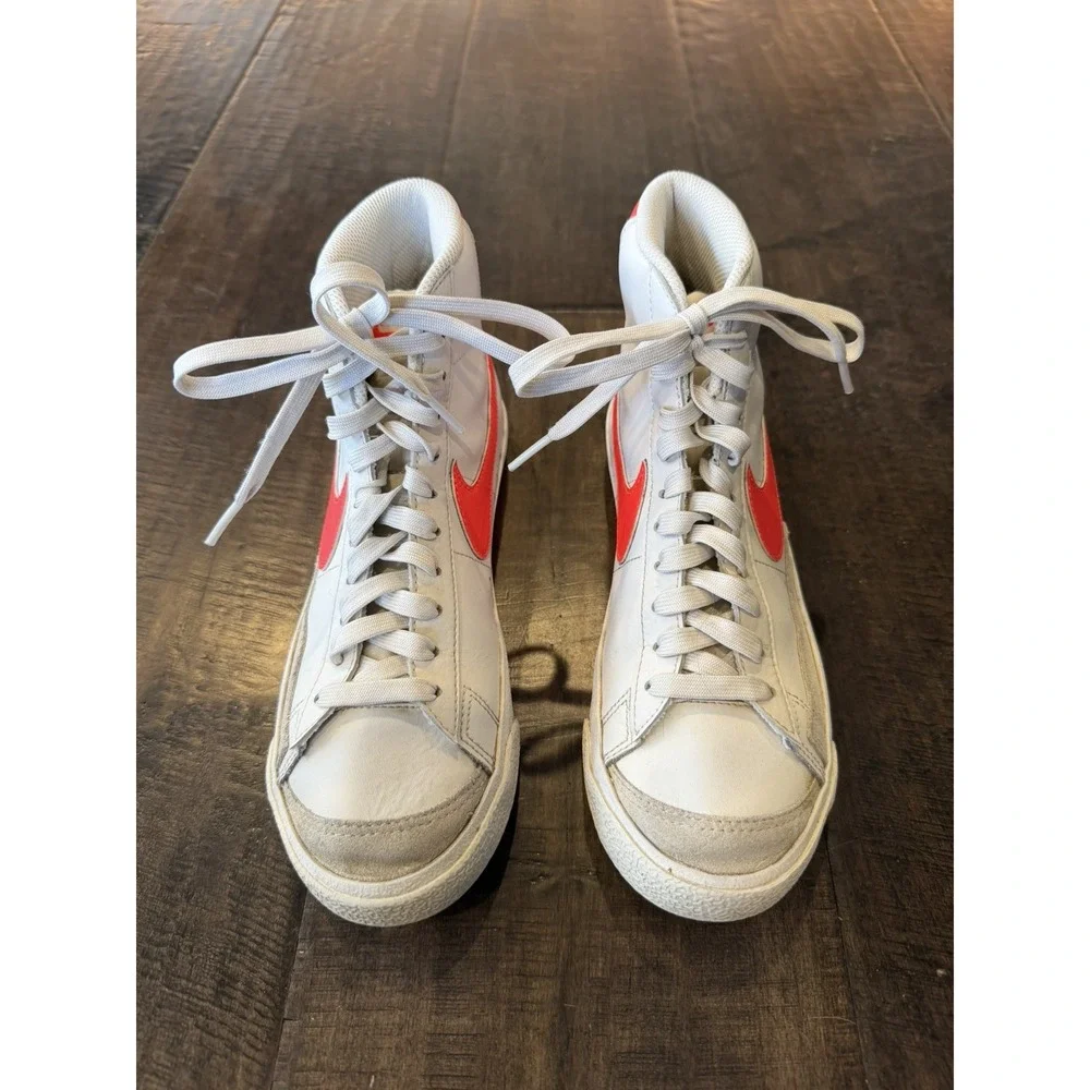 Nike Blazer‎ Mid '77 Unisex Kids GS 6Y White/Orange Shoes Sneakers [DA4086-110]